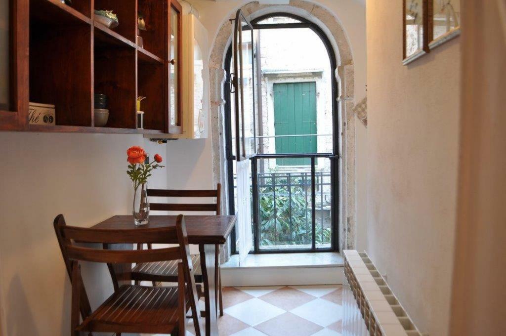 Appartamento Romantico Velence Kültér fotó